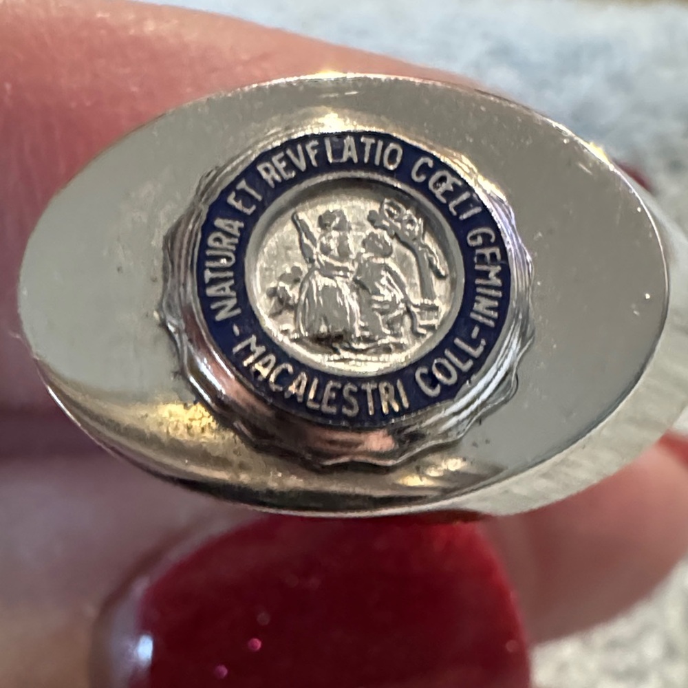 VTG Macalester College Liberal Arts St Paul Minnesota Signet Cuff Links Latin